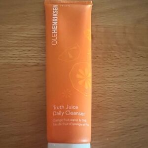 Ole Henriksen Truth Juice Daily Cleanser